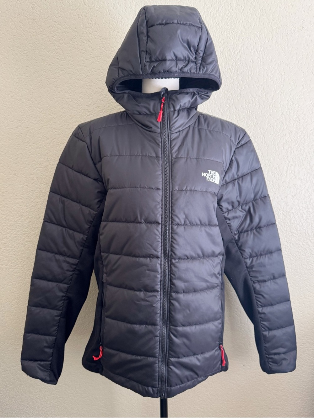 North Face Black Hooded Puffer Jacket with Red Pulls Medium